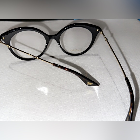 Gucci bee - Picture 1 of 3